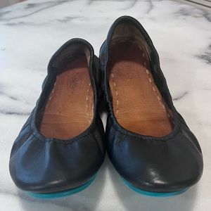 Italian Leather Tieks Black Size 9